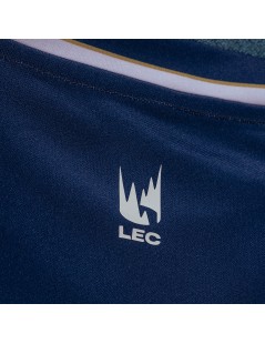 DETALLE-CAMISETA-OFICIAL-MAD-LIONS-KOI-2024-KAPPA-ESPORTS-EQUIPO-COMPETICION-VIDEOJUEGOS-LEC-IBAI-LLANOS