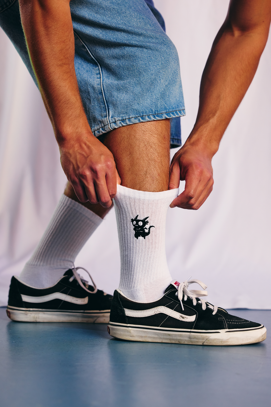 AKO FLYING SOCKS 01