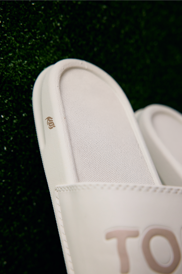 Flip-Flops_Unisex_TOUCH GRASS SLIDES MOVISTAR KOI_Stripe_YELLOW - Yellow Pastel - Commercial 5